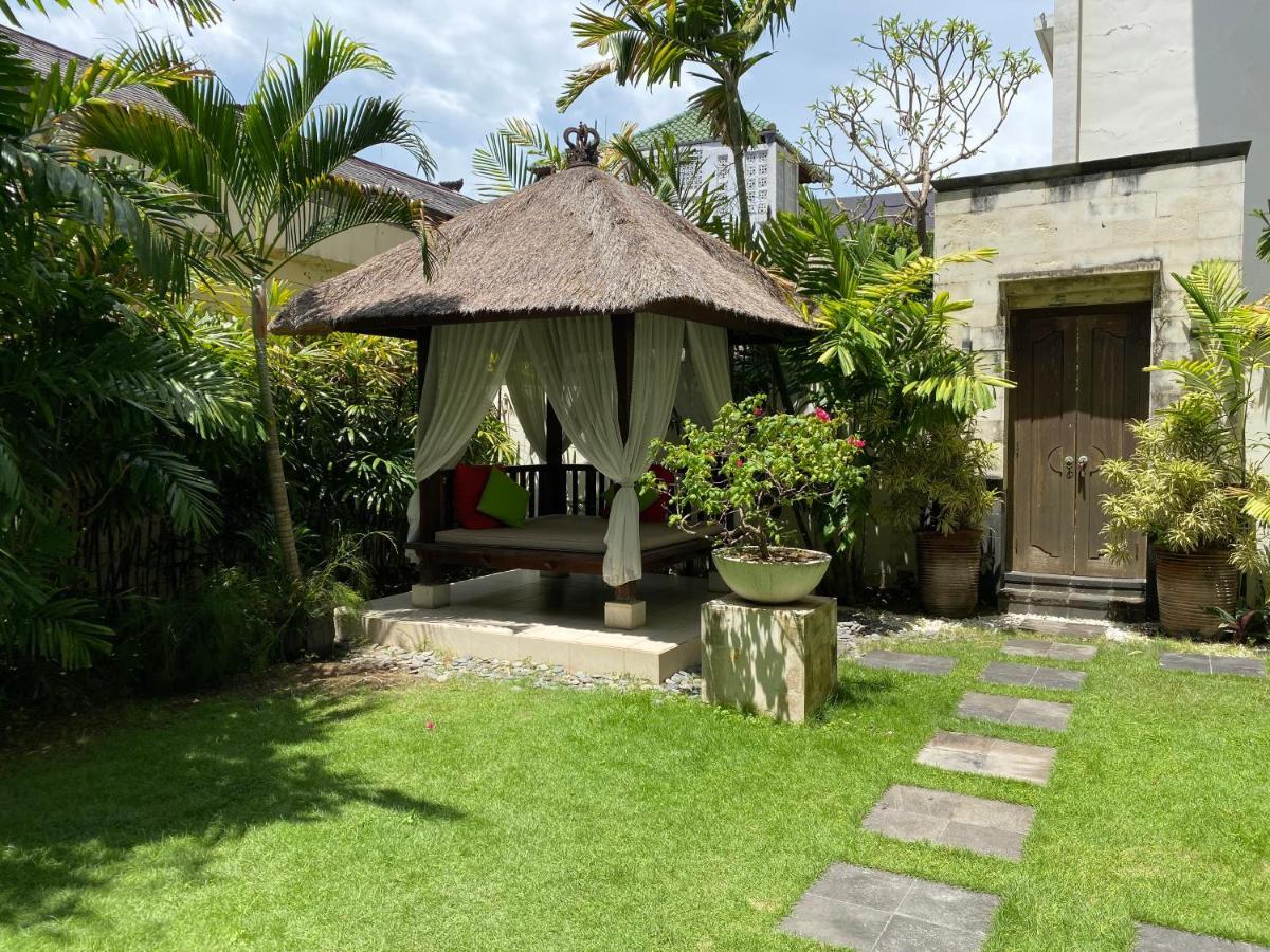 Stylish 2 Bedroom Penthouse Apt, Newly Refreshed, 50 Mbps, Pool, Gym, Resto Kuta Lombok Exterior foto